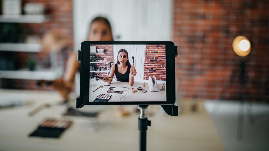 influencer creating a video for a marketing campaign